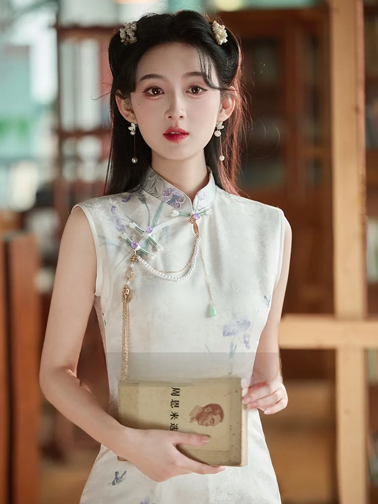 Винтажное женское платье-ципао без рукавов, красивое повседневное китайское модное платье миди без рукавов
Винтажное женское платье-ципао без рукавов, красивое повседневное китайское модное платье миди без рукавов