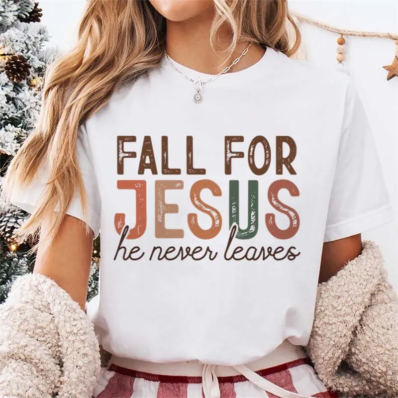 Футболка с рисунком Fall for Jesus Never Leaves, женская христианская модная футболка с короткими рукавами и круглым вырезом, духовная осенняя футболка с рисунком
Футболка с рисунком Fall for Jesus Never Leaves, женская христианская модная футболка с короткими рукавами и круглым вырезом, духовная осенняя футболка с рисунком