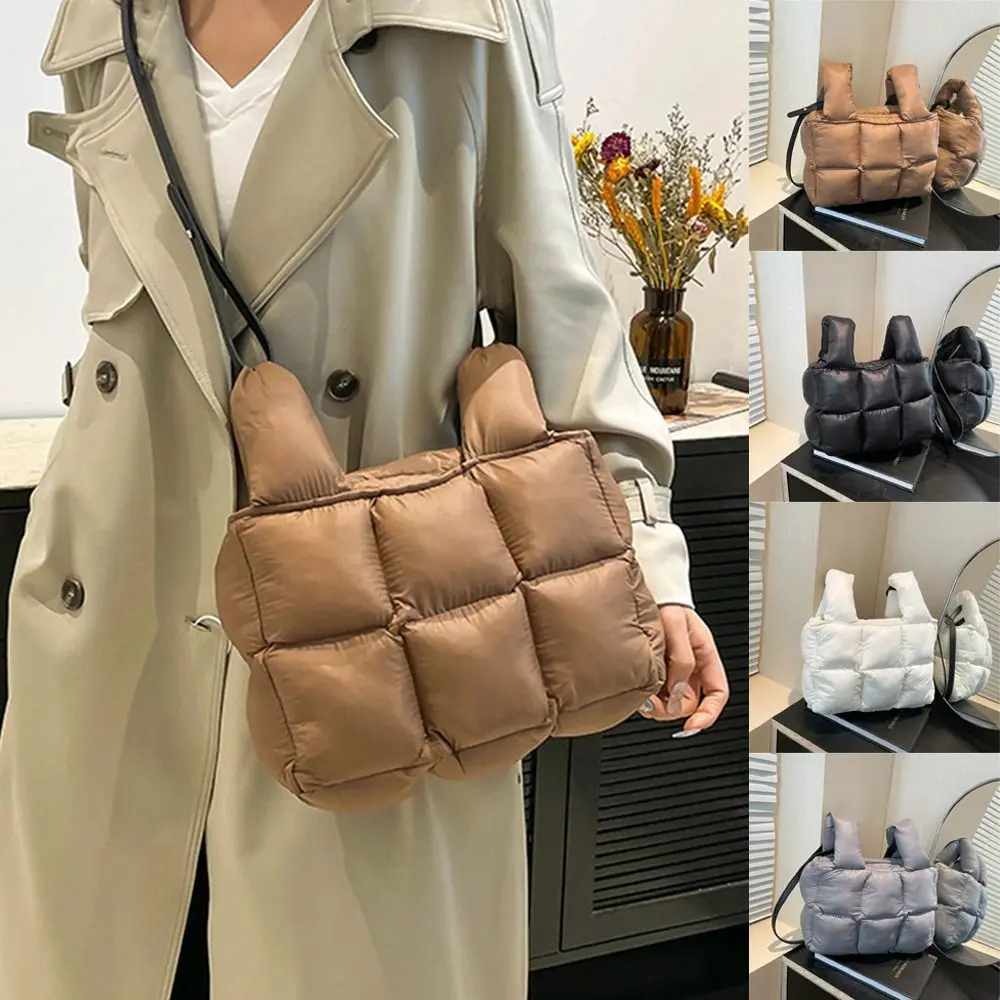 Solid Color Shoulder Messenger Bags Down Cotton Padded Large Capacity Puffy Handbags Lightweight Underarm Bags for Women Girls
Solid Color Shoulder Messenger Bags Down Cotton Padded Large Capacity Puffy Handbags Lightweight Underarm Bags for Women Girls