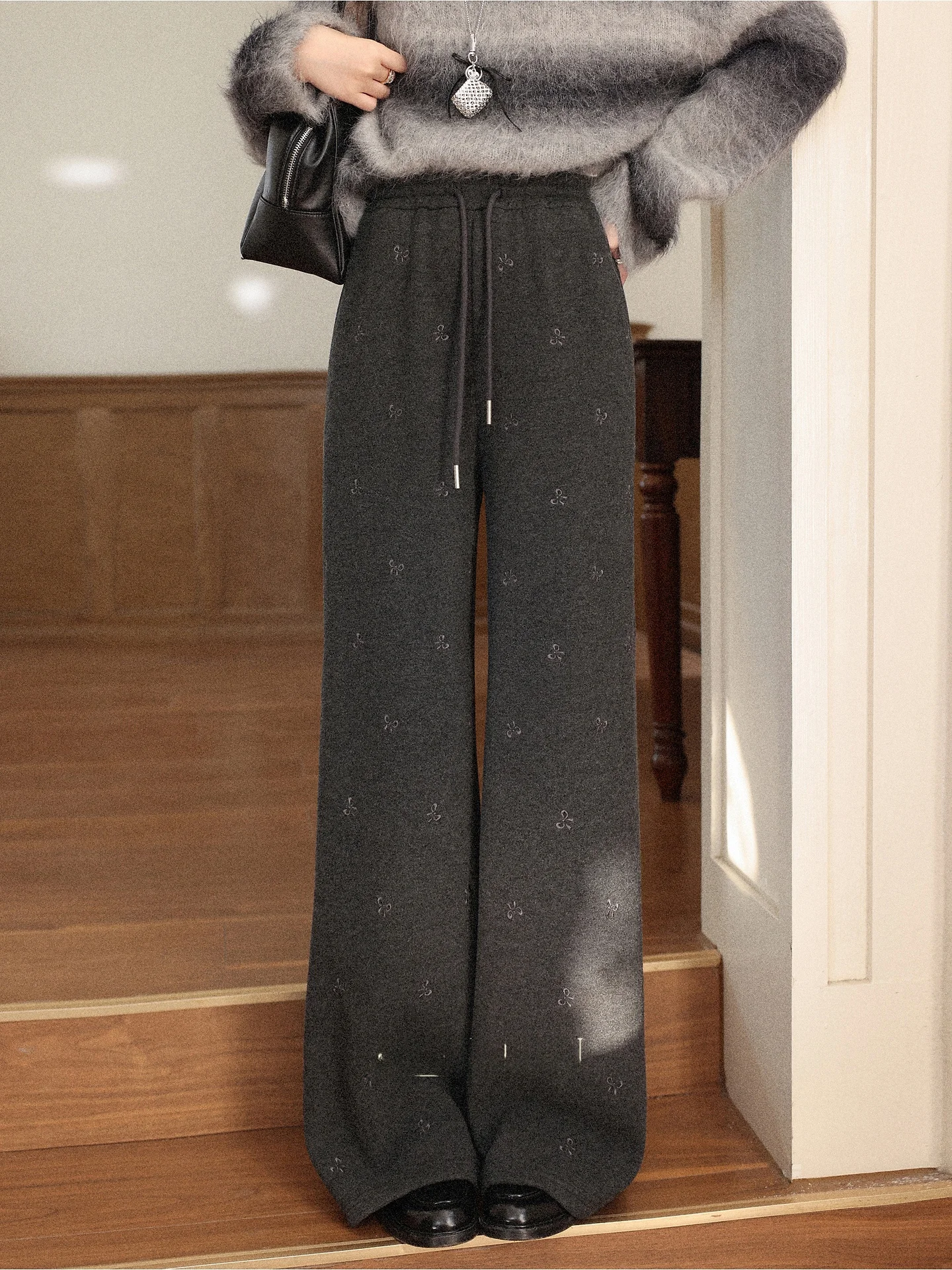 Thiened Fce Wide Leg Pants ey Casual Trousers for Women Autumn Winter Long Pants Ladies Faion l Waist
Thiened Fce Wide Leg Pants ey Casual Trousers for Women Autumn Winter Long Pants Ladies Faion l Waist