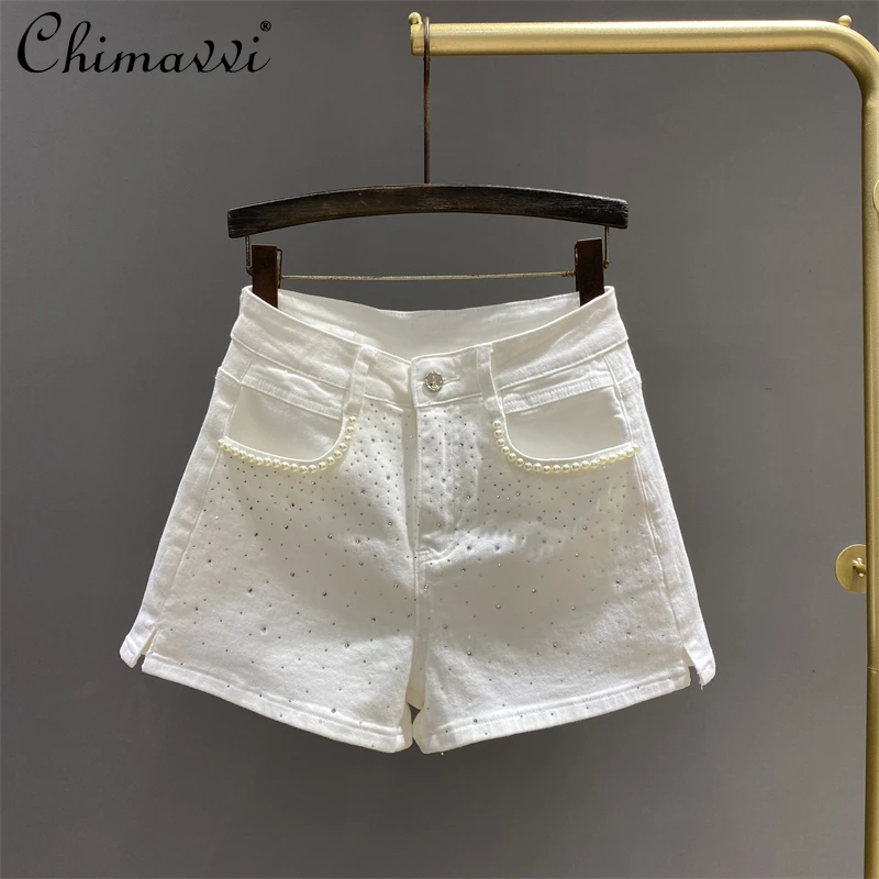 Hot Rhinestone White Denim Shorts Female 2024 Summer New Loose Casual Hot Girl Fashion Side-Slit Straight Wide Leg Hot Pants
Hot Rhinestone White Denim Shorts Female 2024 Summer New Loose Casual Hot Girl Fashion Side-Slit Straight Wide Leg Hot Pants