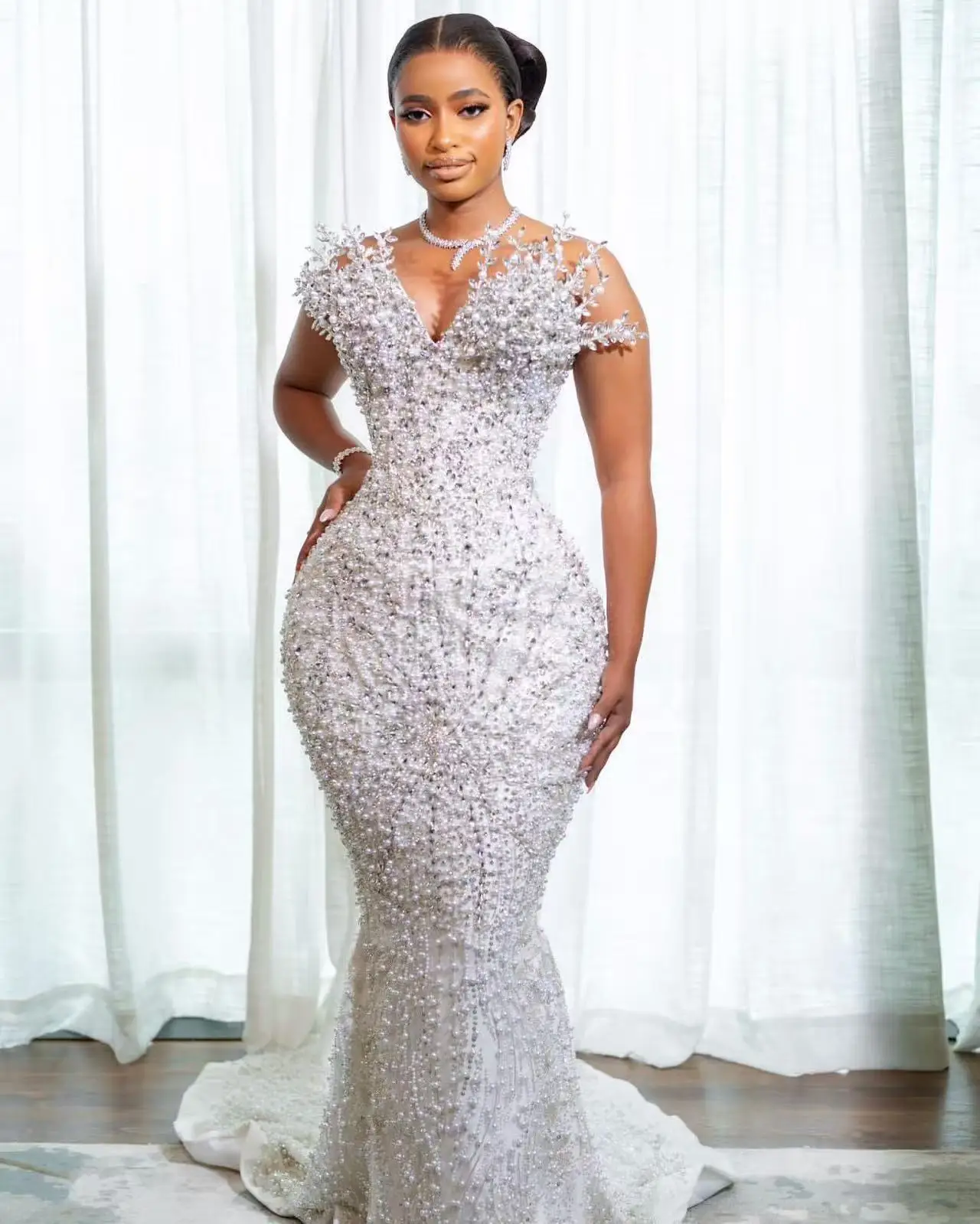 Customized Sweetheart Sparkly Fully Beads Crystals Luxury Wedding Dress Vestido De Noiva Modest Bridal Gown
Customized Sweetheart Sparkly Fully Beads Crystals Luxury Wedding Dress Vestido De Noiva Modest Bridal Gown