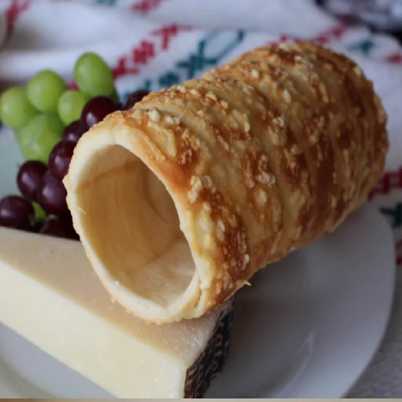 Hot Style Electric Chimney Cake Ice Cream Machine Bread Cones Rotary Bread Oven Price
Hot Style Electric Chimney Cake Ice Cream Machine Bread Cones Rotary Bread Oven Price