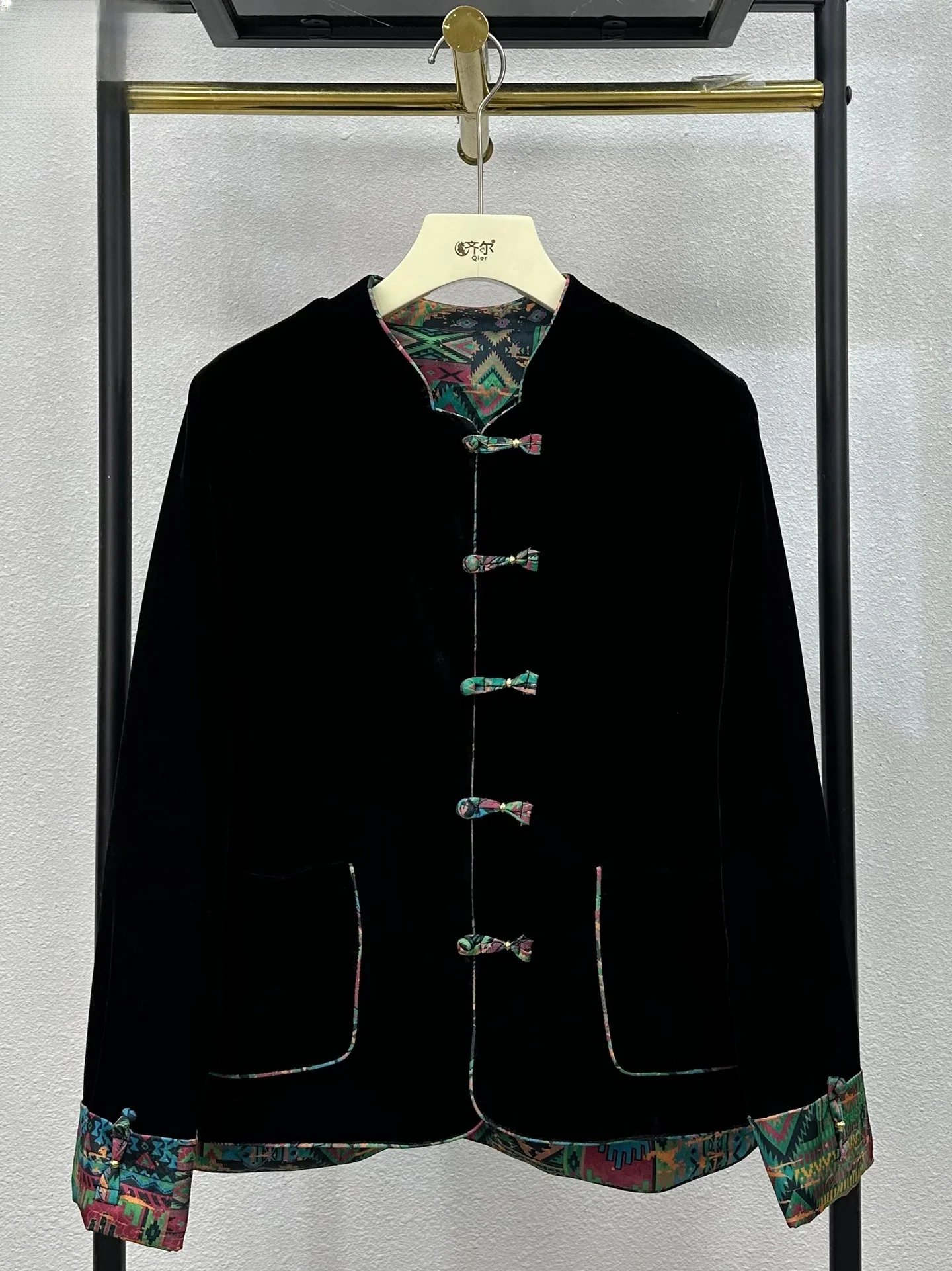 New Chinese Sle Double-Sided Wear Velvet Jaet Women's Faion Retro Button Color Blo Tang Costume Top Warm Lightweight
New Chinese Sle Double-Sided Wear Velvet Jaet Women's Faion Retro Button Color Blo Tang Costume Top Warm Lightweight