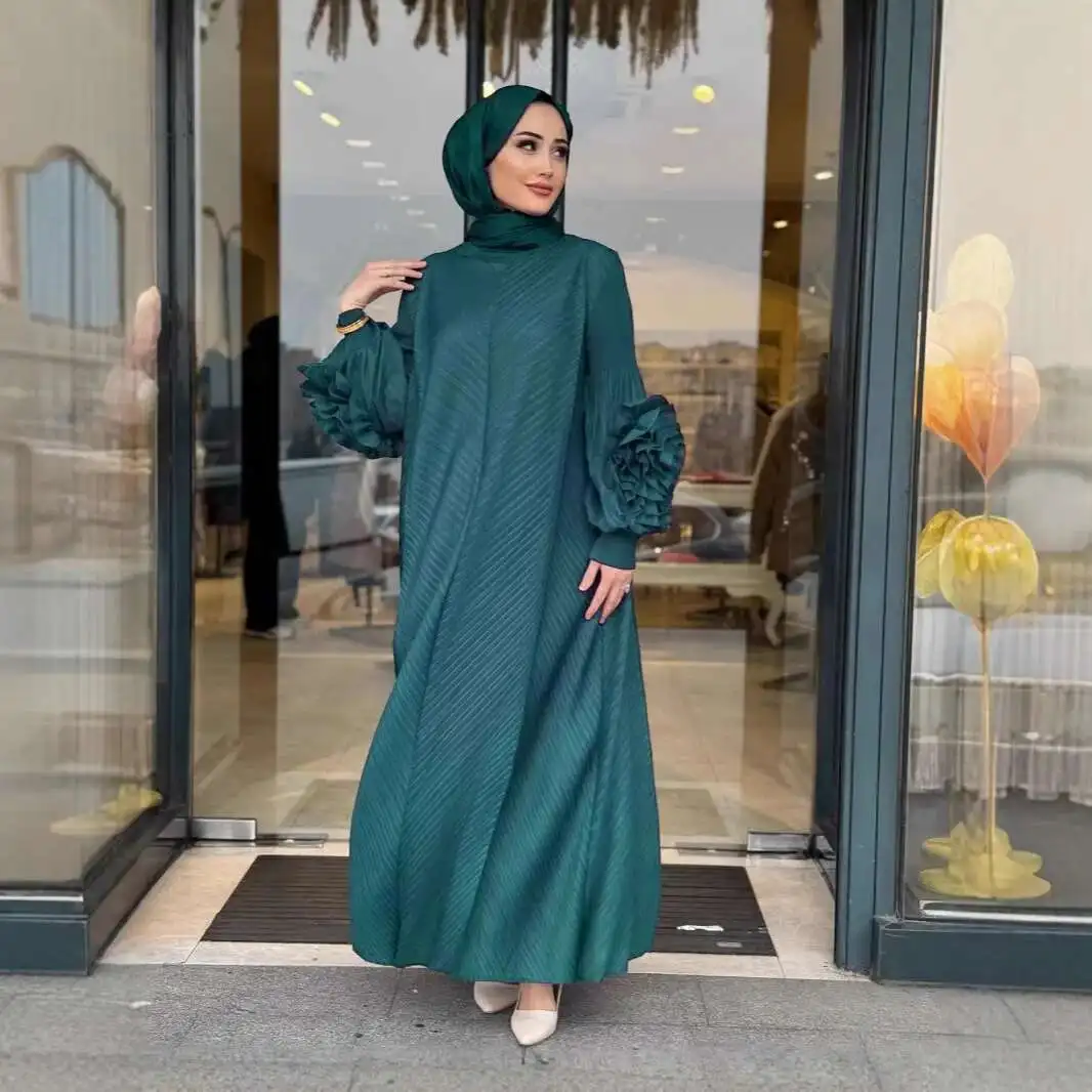 Oversized Women's 200 Pound Slimming Dress, Three Bedroom Pleated Long Skirt, Light Luxury and High-end Feel
Oversized Women's 200 Pound Slimming Dress, Three Bedroom Pleated Long Skirt, Light Luxury and High-end Feel