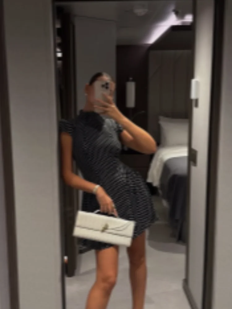 Lady Sexy Polka Dot High Neck Dress Women Elegant A Line Short Sleeve Waist Fitted Casual Sundress 2026 New Daily Evening Robe
Lady Sexy Polka Dot High Neck Dress Women Elegant A Line Short Sleeve Waist Fitted Casual Sundress 2026 New Daily Evening Robe