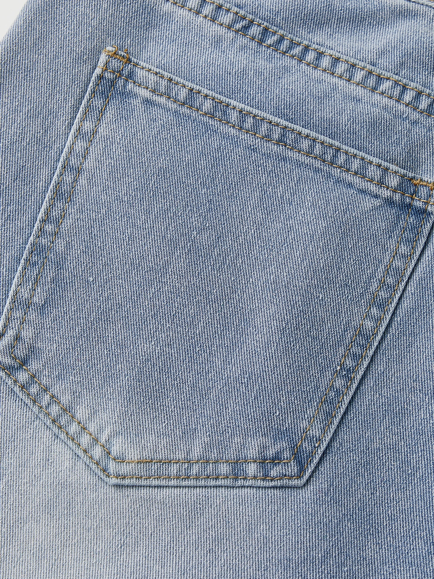 Джинсовые шорты с высокой талией в стиле ретро, свободные шорты до колена для женщин, модная повседневная уличная одежда на лето
Джинсовые шорты с высокой талией в стиле ретро, свободные шорты до колена для женщин, модная повседневная уличная одежда на лето