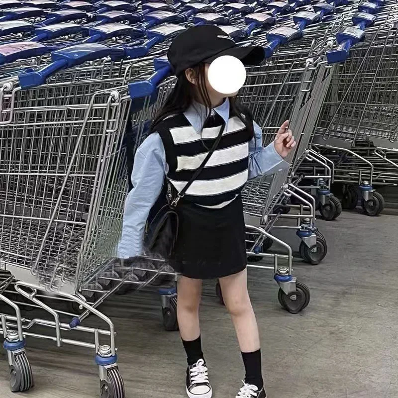 Girls Suits Fashion Contrast Color Striped Knitted Vest Korean Children Spring 2024 Lapel Shirt Leggings Three-piece Set
Girls Suits Fashion Contrast Color Striped Knitted Vest Korean Children Spring 2024 Lapel Shirt Leggings Three-piece Set