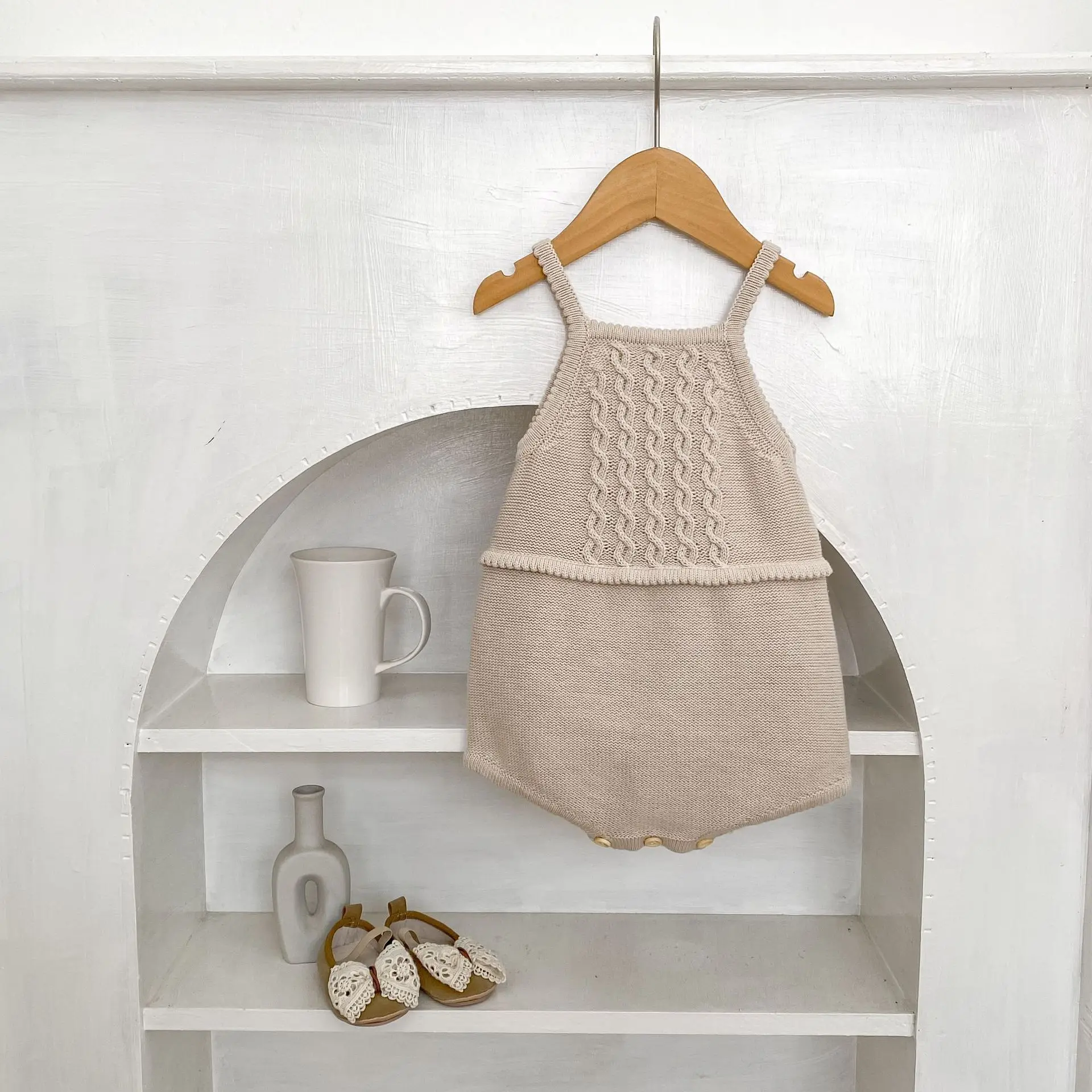2025 Autumn New Baby Sleeveless Knit Bodysuit Newborn Cute Princess Sling Jumpsuit For Infant Girl Knitted Clothes 0-24M
2025 Autumn New Baby Sleeveless Knit Bodysuit Newborn Cute Princess Sling Jumpsuit For Infant Girl Knitted Clothes 0-24M