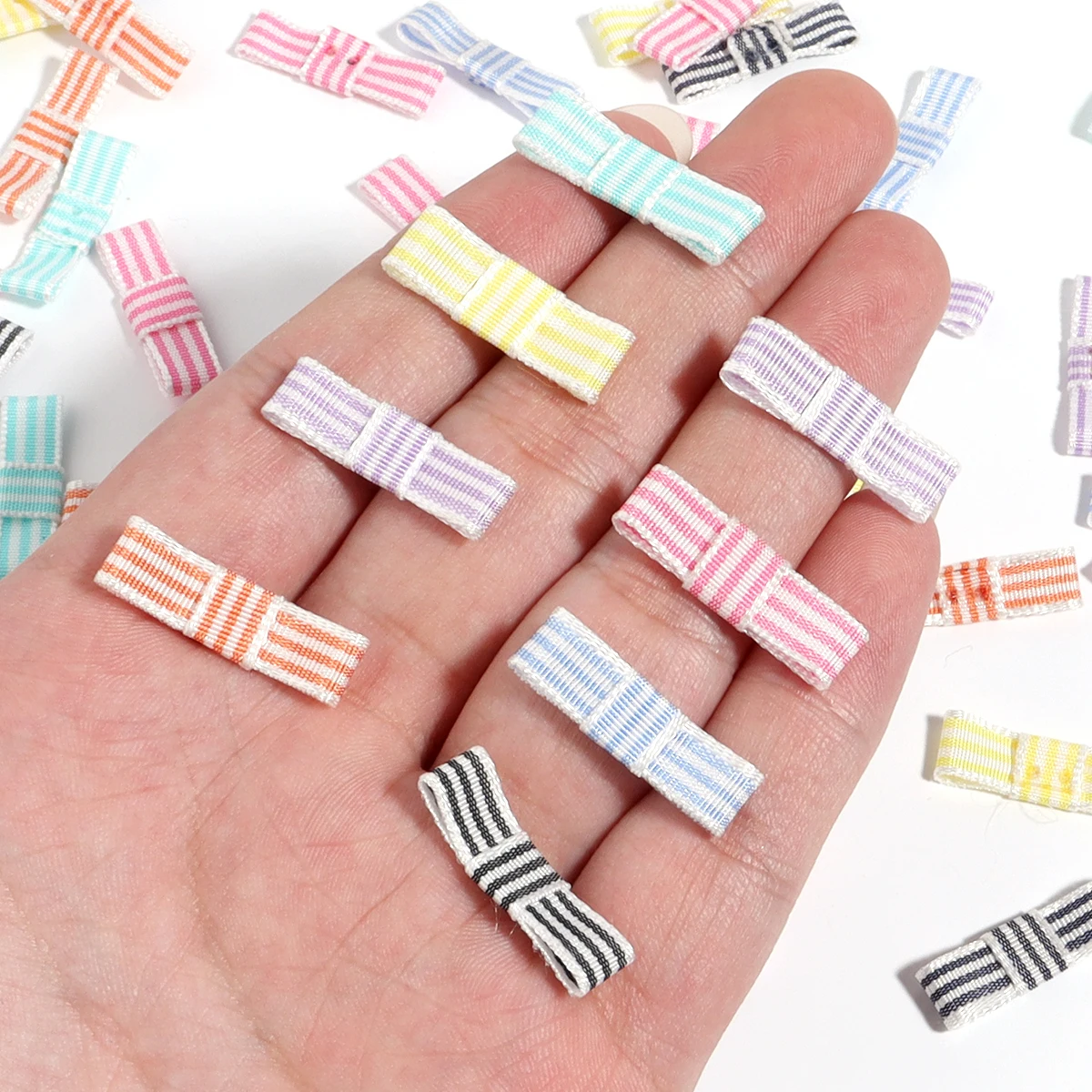 30pcs Cute Mini Stripe Bowknot Retangle Bows For Girls Jewelry Making DIY Hair Clips Hair Accessories Dress Decor Doll Bow Tie
30pcs Cute Mini Stripe Bowknot Retangle Bows For Girls Jewelry Making DIY Hair Clips Hair Accessories Dress Decor Doll Bow Tie