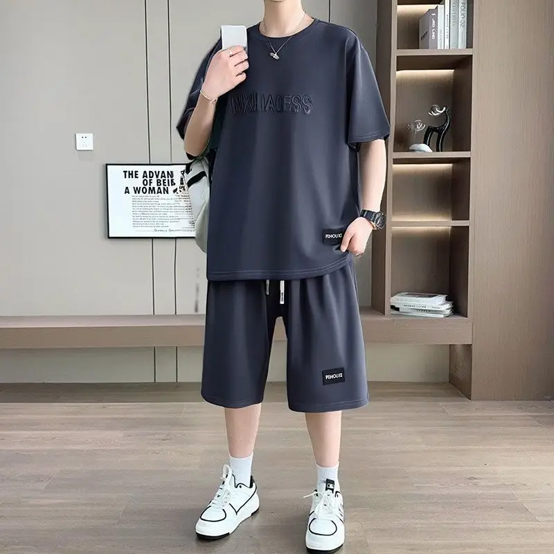 Men's Summer Sports Set Casual Loose Embossed Graphic T-Shirt Shorts Youth Activewear
Men's Summer Sports Set Casual Loose Embossed Graphic T-Shirt Shorts Youth Activewear