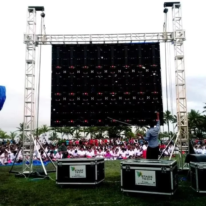 LED Screen Goal Post Supporter Truss With Rigging System Aluminum Truss Stand
LED Screen Goal Post Supporter Truss With Rigging System Aluminum Truss Stand