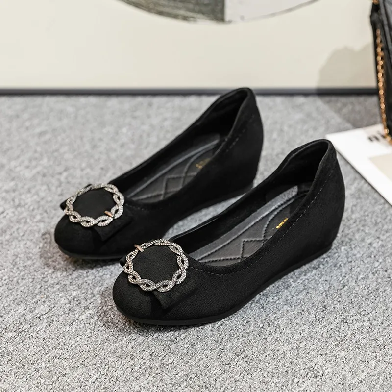 2026 New Women Shoes Fashion Metal Decoration High Heels for Woman Comfortable Shallow Work Shoe Designer Shoes Zapatos De Mujer
2026 New Women Shoes Fashion Metal Decoration High Heels for Woman Comfortable Shallow Work Shoe Designer Shoes Zapatos De Mujer