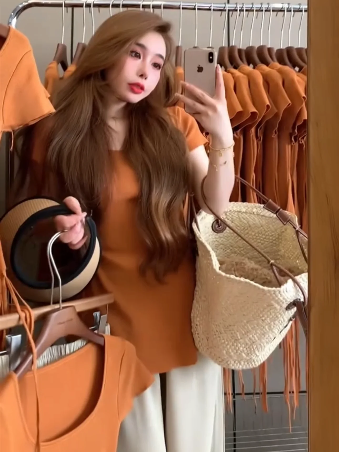 Anti-Aging Fashion Set Women's Summer New Design Slimming Tie-Waist Short Sleeve Top Wide Leg Pants Two-Piece Set High Waist
Anti-Aging Fashion Set Women's Summer New Design Slimming Tie-Waist Short Sleeve Top Wide Leg Pants Two-Piece Set High Waist
