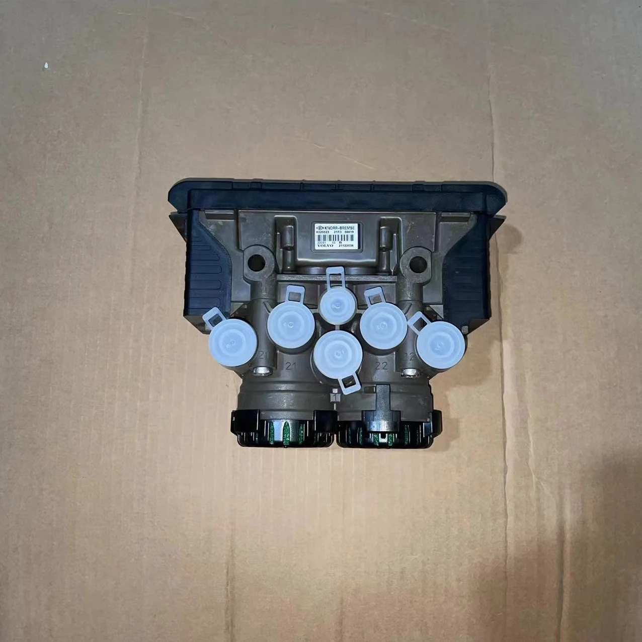 K020023 21122035 20428939 20828241 20570910 K020022 EBS Two Channel Module European truck Parts
K020023 21122035 20428939 20828241 20570910 K020022 EBS Two Channel Module European truck Parts