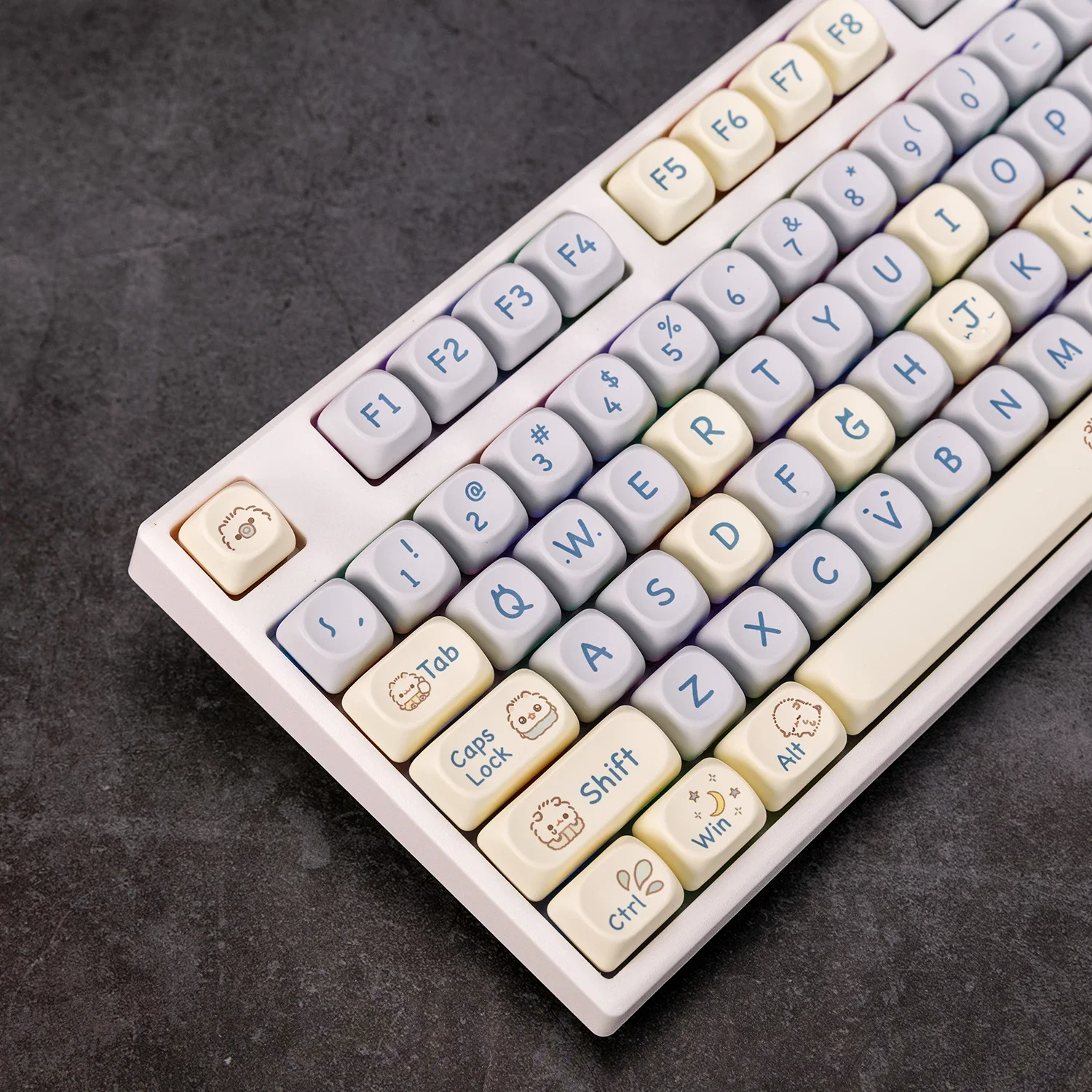 Kitten keycap cartoon cute MOA height square sublimation mechanical keyboard cap adaptation 64/75/980
Kitten keycap cartoon cute MOA height square sublimation mechanical keyboard cap adaptation 64/75/980
