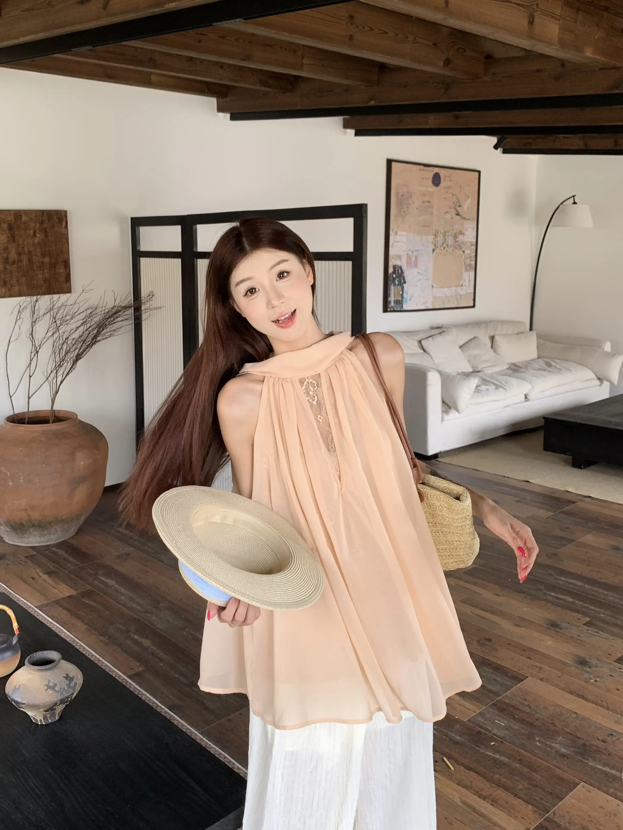 Kumikumi Design Pink Elegance Lace Patchwork Chiffon Top Women's Summer Loose Casual Shirt French Style Sleeveless Thin Model
Kumikumi Design Pink Elegance Lace Patchwork Chiffon Top Women's Summer Loose Casual Shirt French Style Sleeveless Thin Model