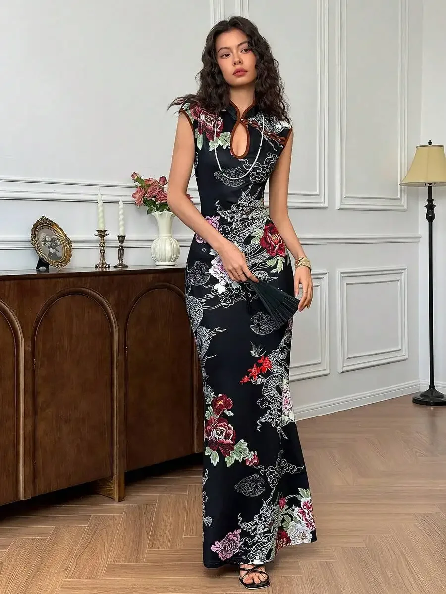 Elegant Floral & Mythical Creature Print Sleeveless Mandarin Collar Maxi Dress
Elegant Floral & Mythical Creature Print Sleeveless Mandarin Collar Maxi Dress