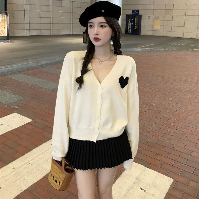 Women Autumn Winter Fashion Simplicity Button Solid Color Women Versatile Clothes Slim V-neck Knitting Cardigan Long Sleeve Swe
Women Autumn Winter Fashion Simplicity Button Solid Color Women Versatile Clothes Slim V-neck Knitting Cardigan Long Sleeve Swe