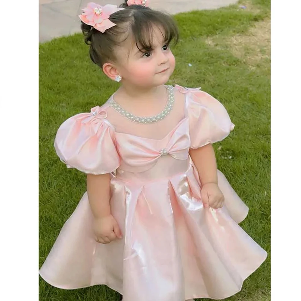 Индивидуальное розовое платье для девочки с пышными рукавами, короткое, с жемчугом, в пол, с бантом, для принцессы, детское бальное платье
Индивидуальное розовое платье для девочки с пышными рукавами, короткое, с жемчугом, в пол, с бантом, для принцессы, детское бальное платье