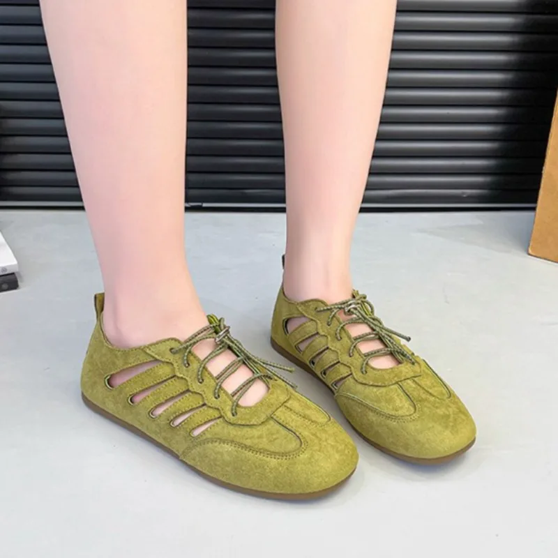 Retro Women's Shoes New Summer Hollowed Out Casual Shoes for Woman Comfortable Flat Bottom Sneakers Designer Shoes Zapatos Mujer
Retro Women's Shoes New Summer Hollowed Out Casual Shoes for Woman Comfortable Flat Bottom Sneakers Designer Shoes Zapatos Mujer
