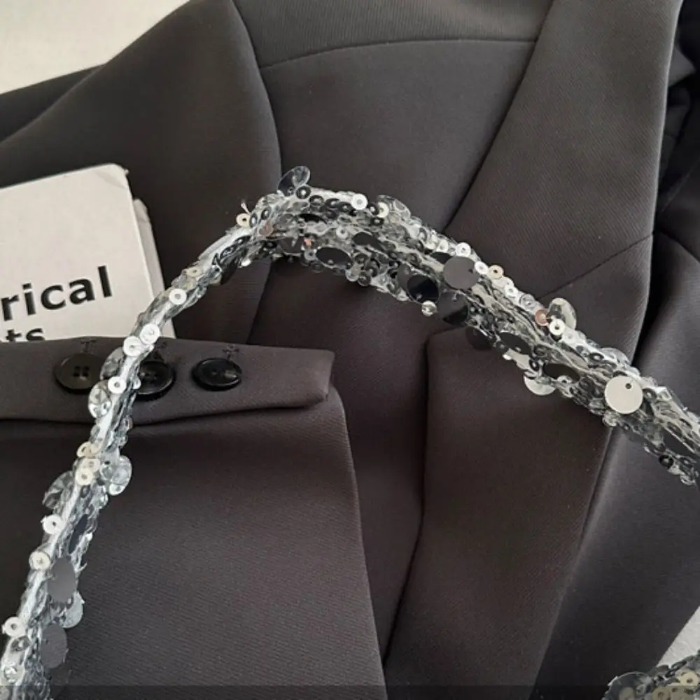 French Shiny Silver Sequin Wrist Bag Zipper Handbag Blingbling Handbag Small Purse Underarm Bag Evening Banquet Bag Women
French Shiny Silver Sequin Wrist Bag Zipper Handbag Blingbling Handbag Small Purse Underarm Bag Evening Banquet Bag Women