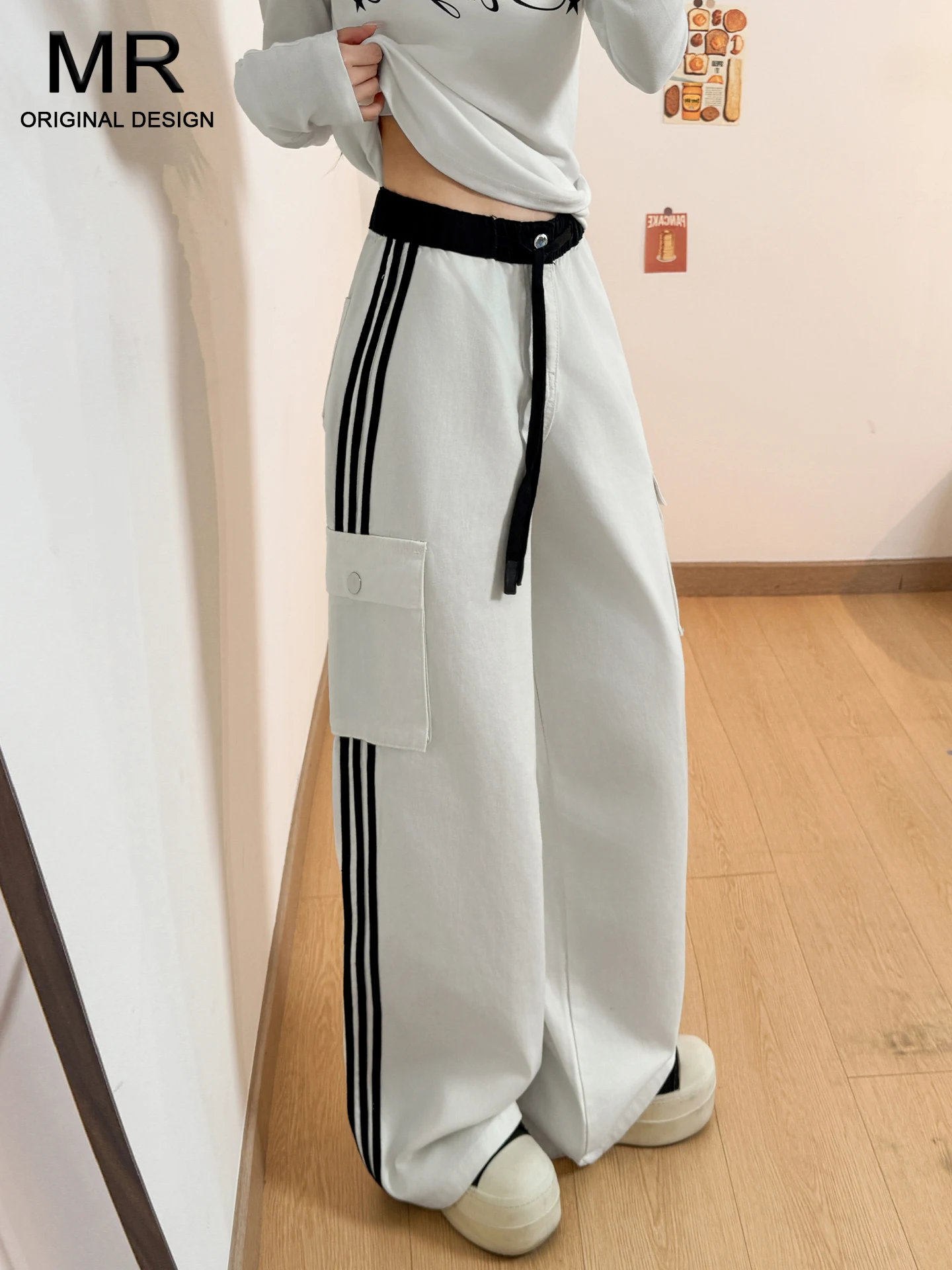 High Waist Wide Leg Striped Denim Jeans Women's Casual Straight Cut Pants Drapey Slimming Effect American Style Spring 2026
High Waist Wide Leg Striped Denim Jeans Women's Casual Straight Cut Pants Drapey Slimming Effect American Style Spring 2026