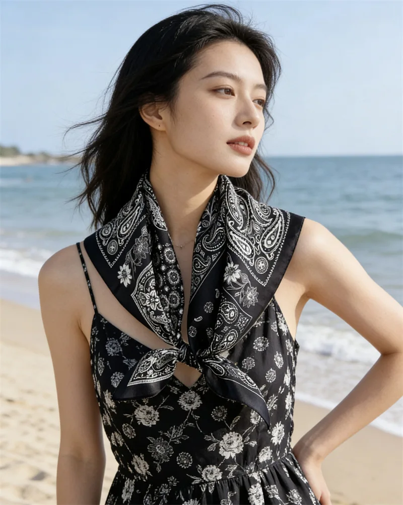 Small Mulberry Silk Scarf 65CM Women Black Bandanas Luxury Designer Foulards Femme Head Neck Bag Bandana Belt Accessories Gift
Small Mulberry Silk Scarf 65CM Women Black Bandanas Luxury Designer Foulards Femme Head Neck Bag Bandana Belt Accessories Gift