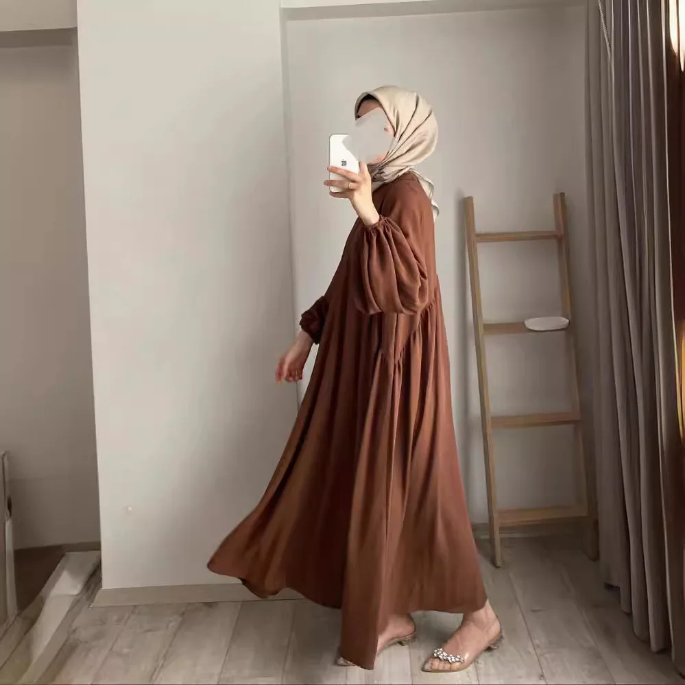 Dubai, Turkey Long Sleeve Solid Color Dress Casual Loose Fashion Simple Temperament Elegant Holiday Style High-end Banquet Party
Dubai, Turkey Long Sleeve Solid Color Dress Casual Loose Fashion Simple Temperament Elegant Holiday Style High-end Banquet Party