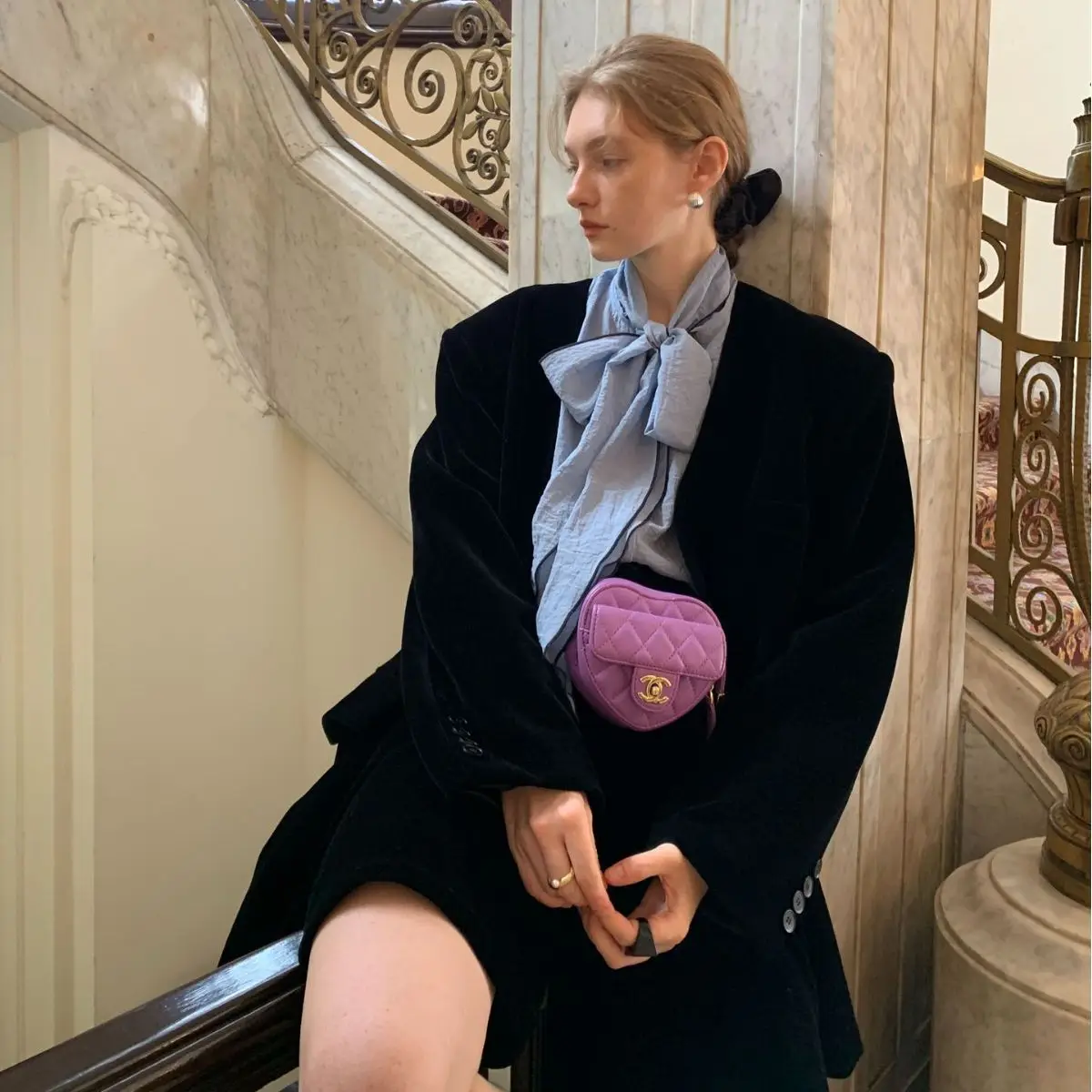  Женский пиджак с v-образным вырезом, однобортный пиджак большого размера, повседневный костюм свободного покроя, пальто
Женский пиджак с v-образным вырезом, однобортный пиджак большого размера, повседневный костюм свободного покроя, пальто 