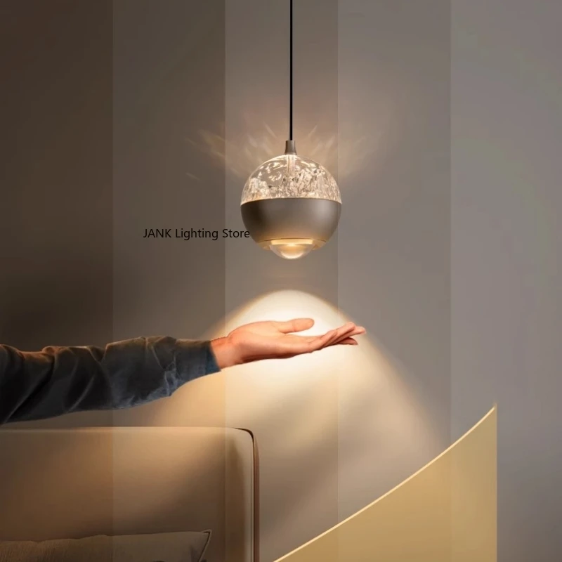 Современная минималистичная атмосфера гостиной, сенсорный ледниковый изголовье спальни, минималистичный выдвижной подвесной светильник
Современная минималистичная атмосфера гостиной, сенсорный ледниковый изголовье спальни, минималистичный выдвижной подвесной светильник