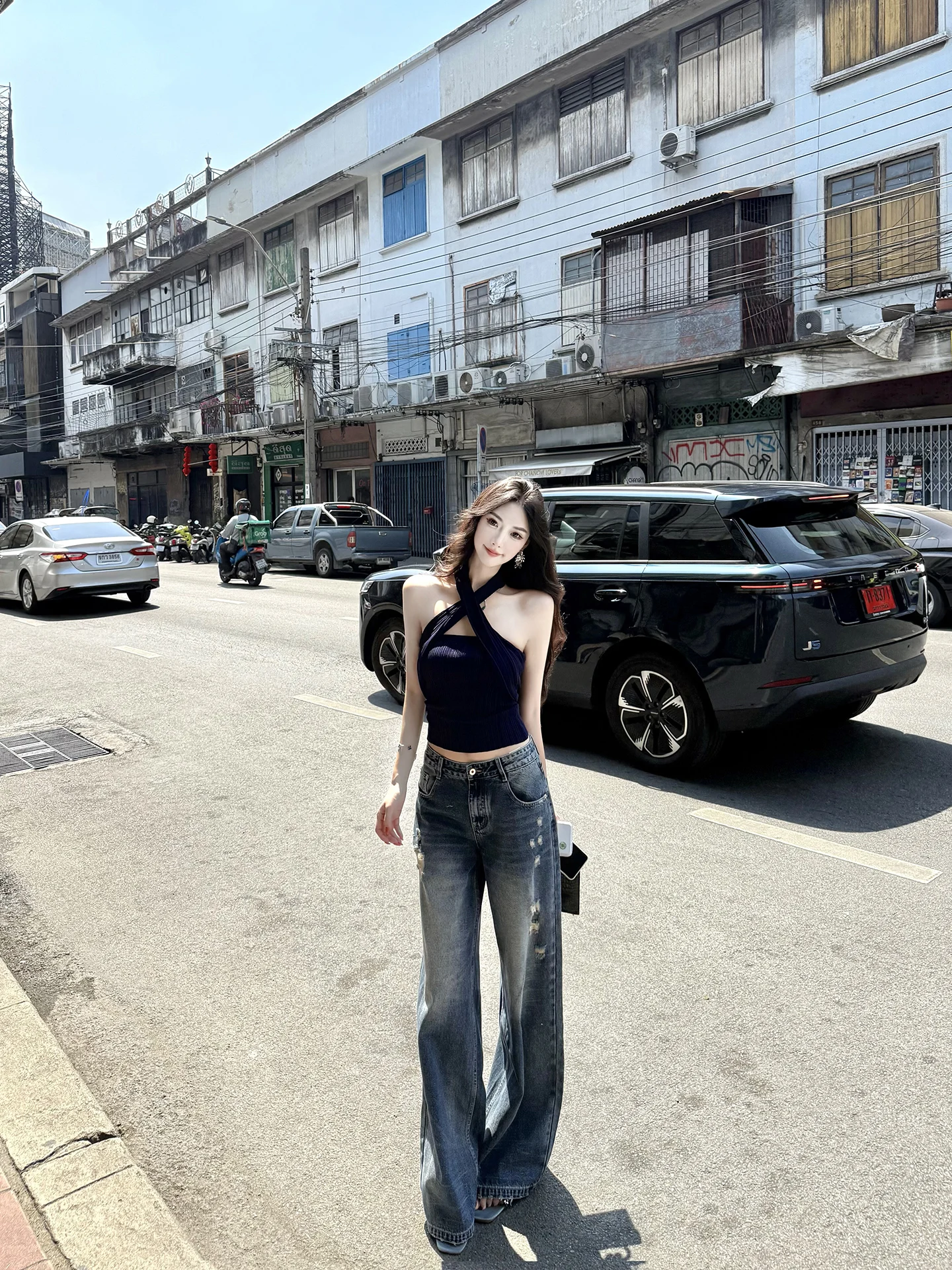 J11 Studio Blue Fashionable Wide Leg Loose Fit Floor-Length Jeans Casual Versatile Straight Cut Jeans for Women Commute Style
J11 Studio Blue Fashionable Wide Leg Loose Fit Floor-Length Jeans Casual Versatile Straight Cut Jeans for Women Commute Style