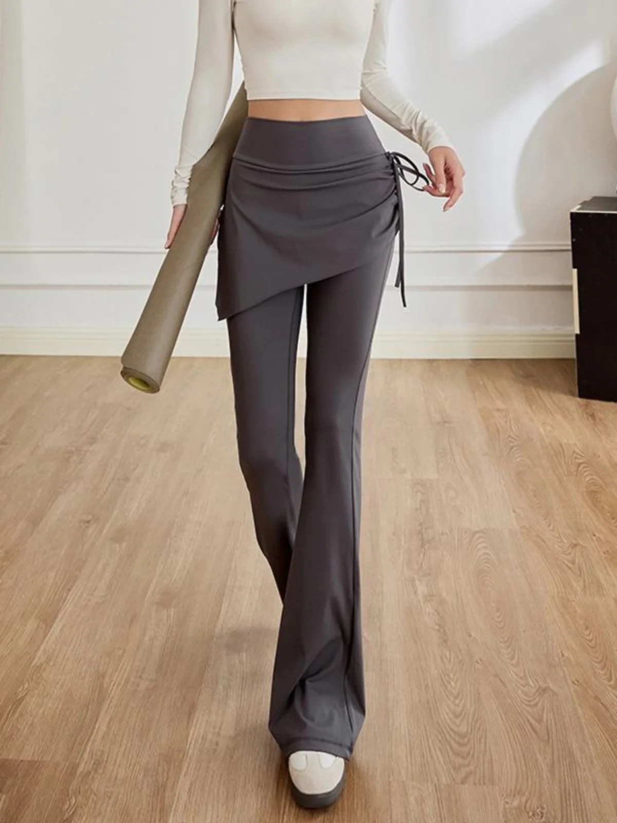 High Waist Bell Bot Yoga Pants Women's Fitn Sports Trousers Spring 2026 New Sle Fake Two-Piece Skirt Curtain
High Waist Bell Bot Yoga Pants Women's Fitn Sports Trousers Spring 2026 New Sle Fake Two-Piece Skirt Curtain