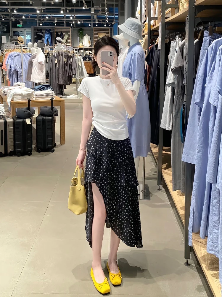 Chic Slim Fit Polka Dot T-Shirt And Long Skirt Set for Women Spring Summer Fashion Casual Comfortable Breathable Two Piece Ou...
Chic Slim Fit Polka Dot T-Shirt And Long Skirt Set for Women Spring Summer Fashion Casual Comfortable Breathable Two Piece Ou...