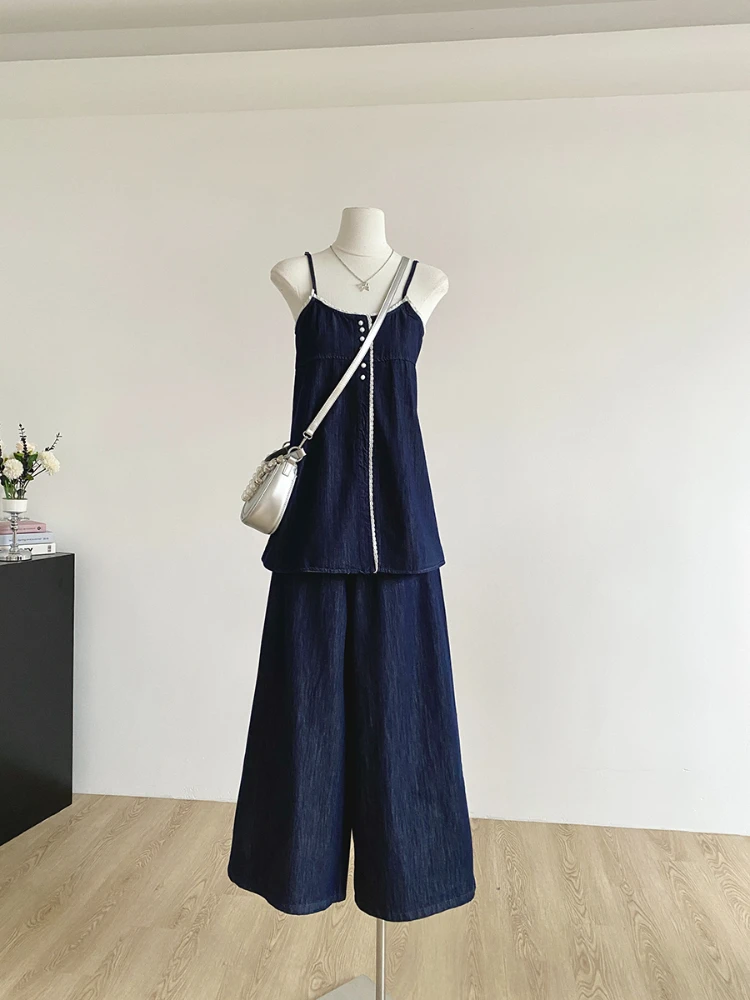 Korean version summer 2025 new camisole base vest+retro dark denim suit Two Piece Sets
Korean version summer 2025 new camisole base vest+retro dark denim suit Two Piece Sets
