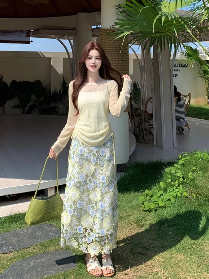 plus Size Women's Summer New High Waist Floral Half Skirt Three Piece Set Lightweight Sun Protection Top And Skirt Ensemble
plus Size Women's Summer New High Waist Floral Half Skirt Three Piece Set Lightweight Sun Protection Top And Skirt Ensemble