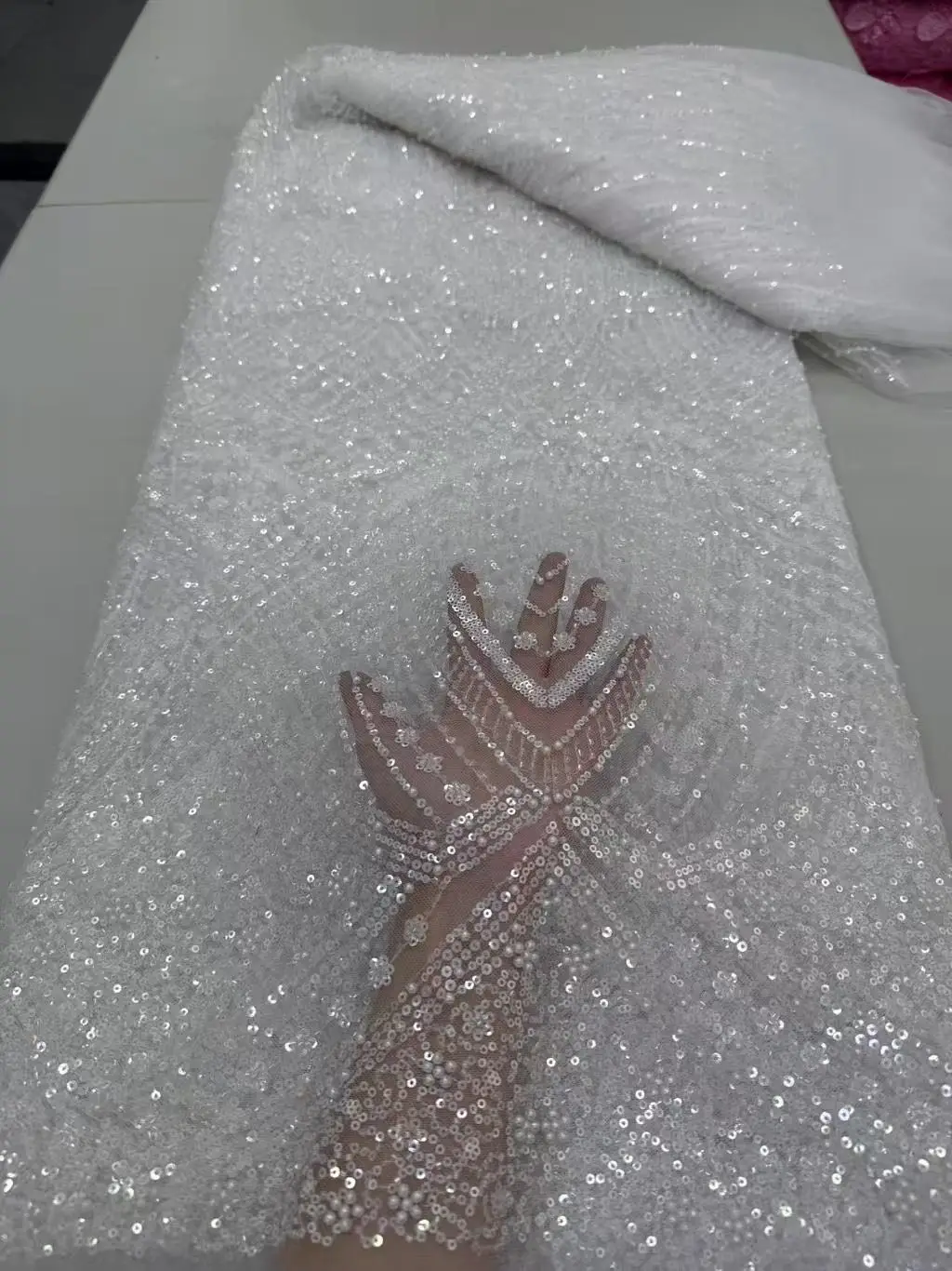 White African Beads Groom Tulle lace Fabric 2025 High Quality Sequins Embroidery French Tulle Laces For Nigeiran Party Sewing
White African Beads Groom Tulle lace Fabric 2025 High Quality Sequins Embroidery French Tulle Laces For Nigeiran Party Sewing