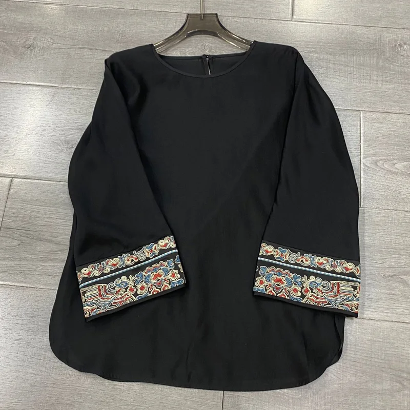 High-end Spring Summer Top Chinese Tang Attire Retro Embroidery Elegant Lady Blouse Sunscreen Clothing Female S-XXL
High-end Spring Summer Top Chinese Tang Attire Retro Embroidery Elegant Lady Blouse Sunscreen Clothing Female S-XXL