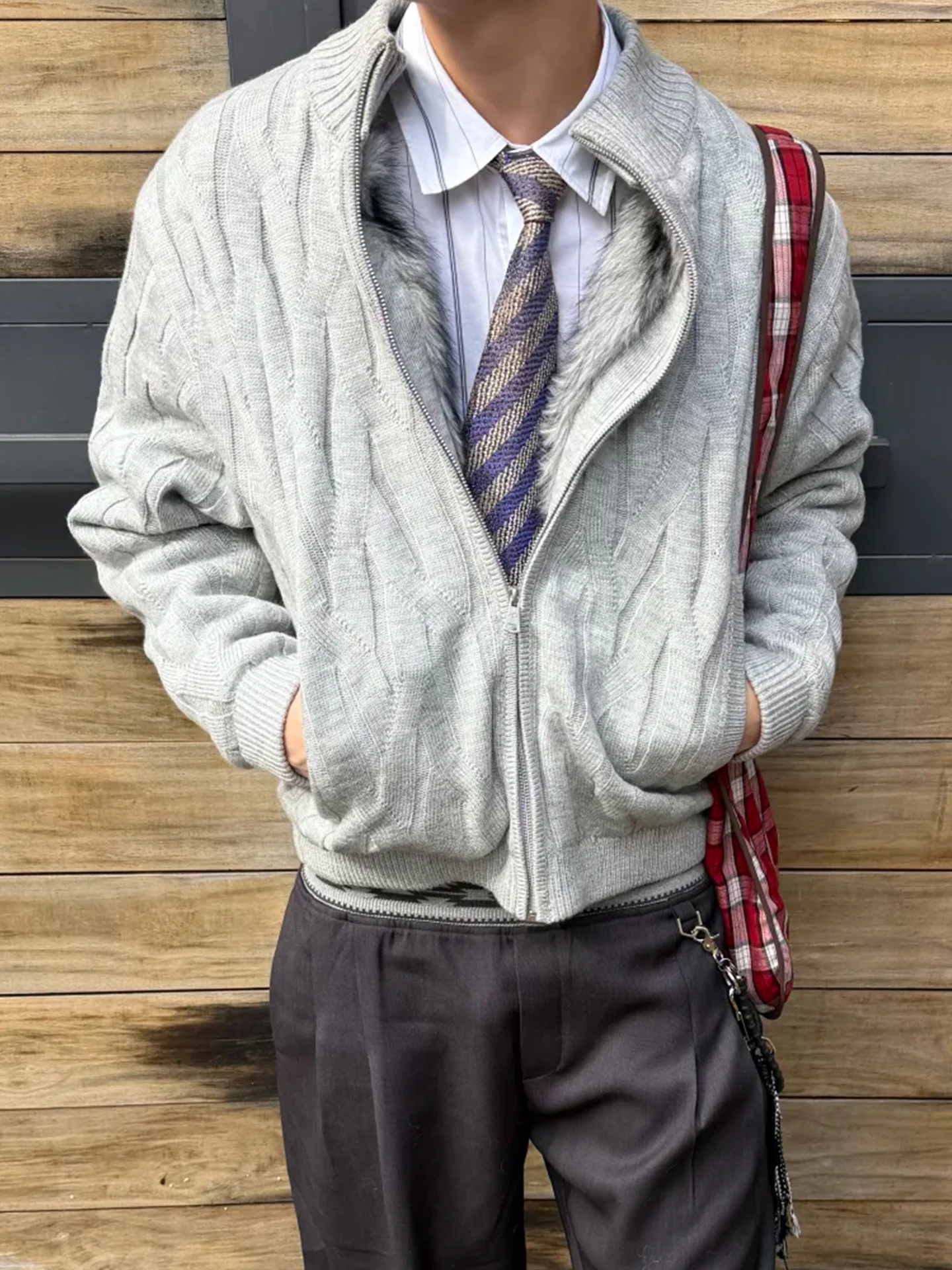 Thiened Fce Zipper Knitted Cardigan Men's Warm Sli Stand Collar Sweater with Thistle Twist Design Luxury Feel Long S...
Thiened Fce Zipper Knitted Cardigan Men's Warm Sli Stand Collar Sweater with Thistle Twist Design Luxury Feel Long S...