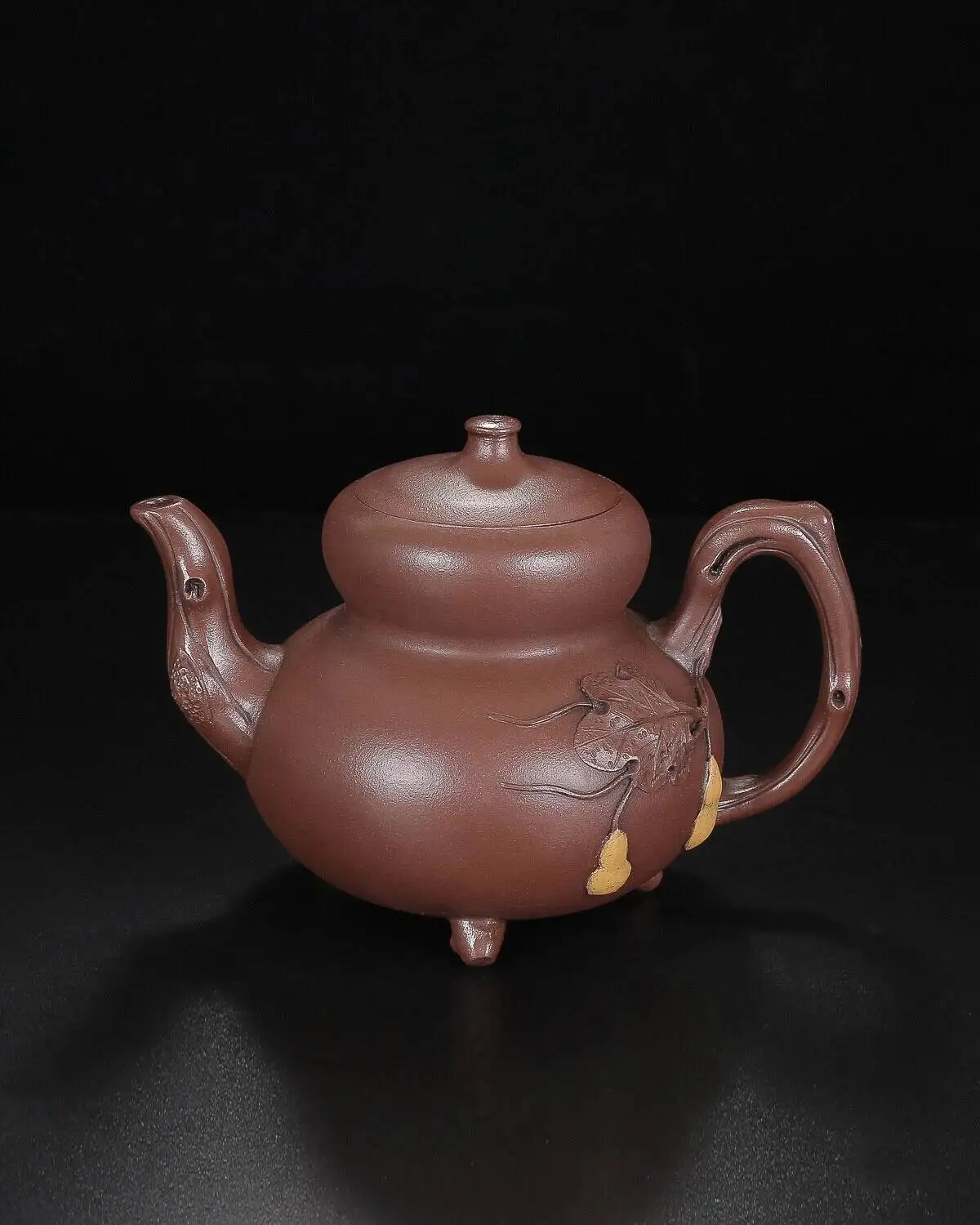 Chinese Yixing Zisha Clay Handmade Exquisite Teapot Fragrance: Mountain Fragrance 450CC
Chinese Yixing Zisha Clay Handmade Exquisite Teapot Fragrance: Mountain Fragrance 450CC