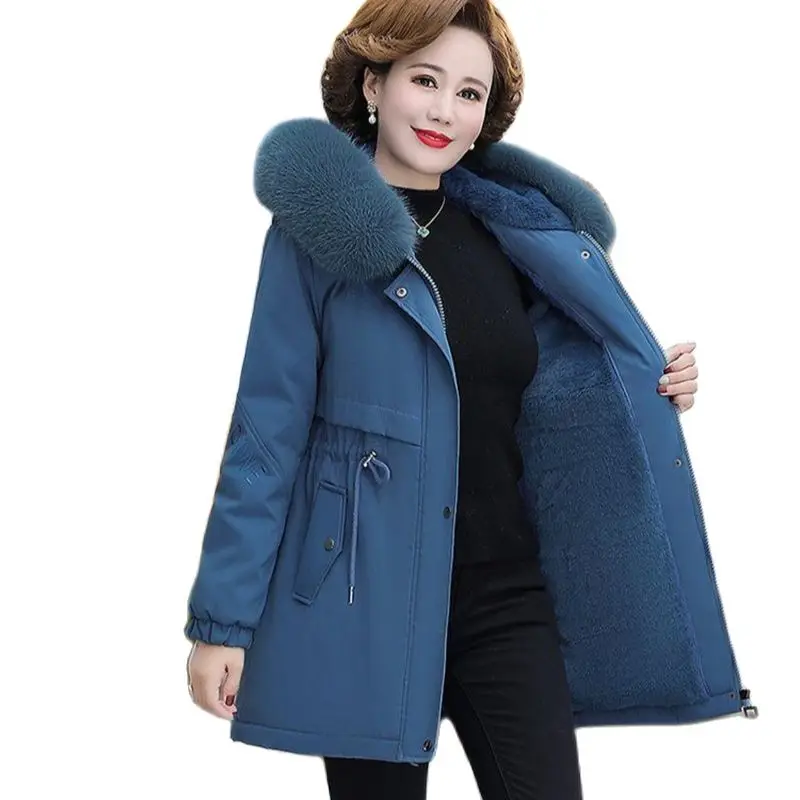 Middle aged Women Winter Jacket New Wool Liner Hooded Parkas Thick Warm Velvet Cotton Padded Jacket Female Outerwear
Middle aged Women Winter Jacket New Wool Liner Hooded Parkas Thick Warm Velvet Cotton Padded Jacket Female Outerwear