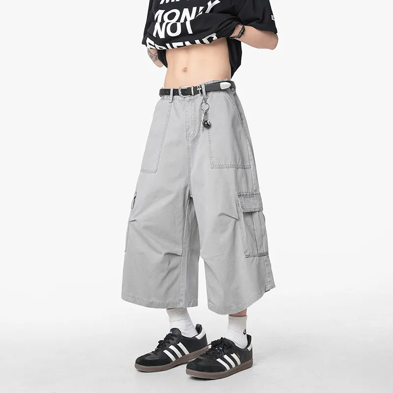 Multi-pocket Overalls Cropped Jeans Men's Summer Slacks Pleated Wide-leg Paratrooper Shorts 2025
Multi-pocket Overalls Cropped Jeans Men's Summer Slacks Pleated Wide-leg Paratrooper Shorts 2025