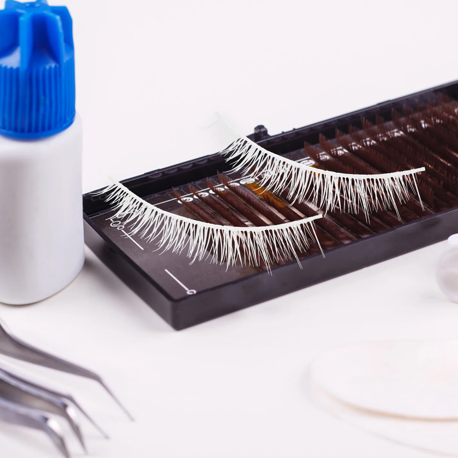 3 Pairs White Short Style False Eyelashes Comfortable NonIrritating For Daily Makeup And Holiday Parties Lash Extensions
3 Pairs White Short Style False Eyelashes Comfortable NonIrritating For Daily Makeup And Holiday Parties Lash Extensions