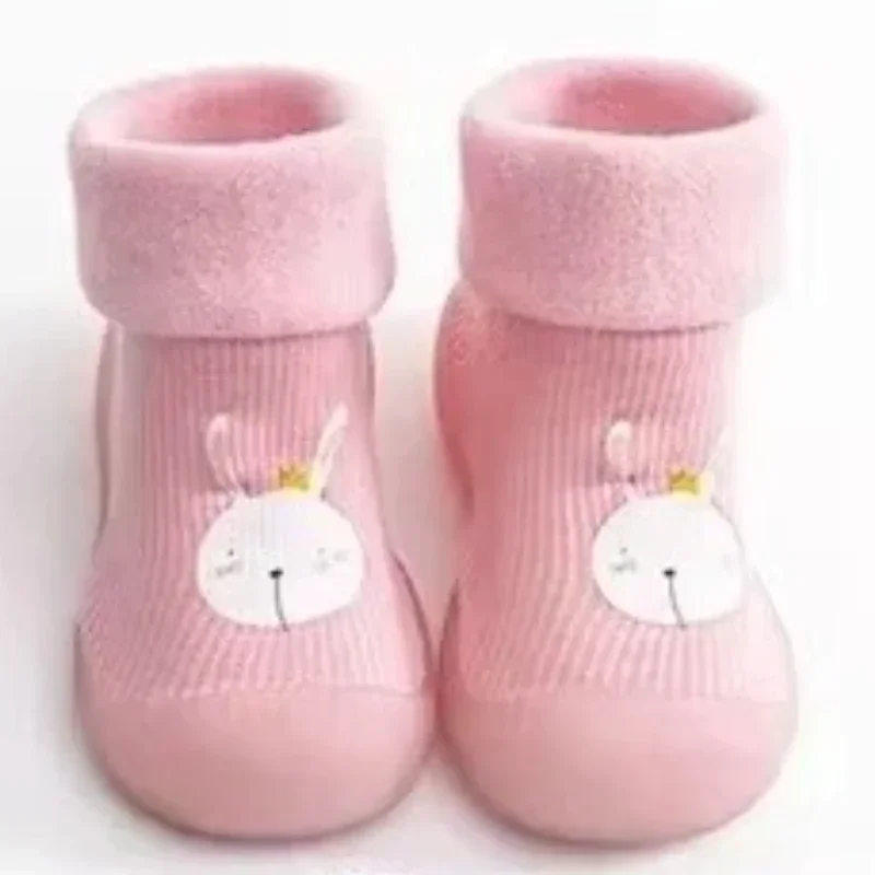 Winter new children's walking shoes indoor baby combed cotton thick snow socks cartoon hot stamping shoes socks
Winter new children's walking shoes indoor baby combed cotton thick snow socks cartoon hot stamping shoes socks