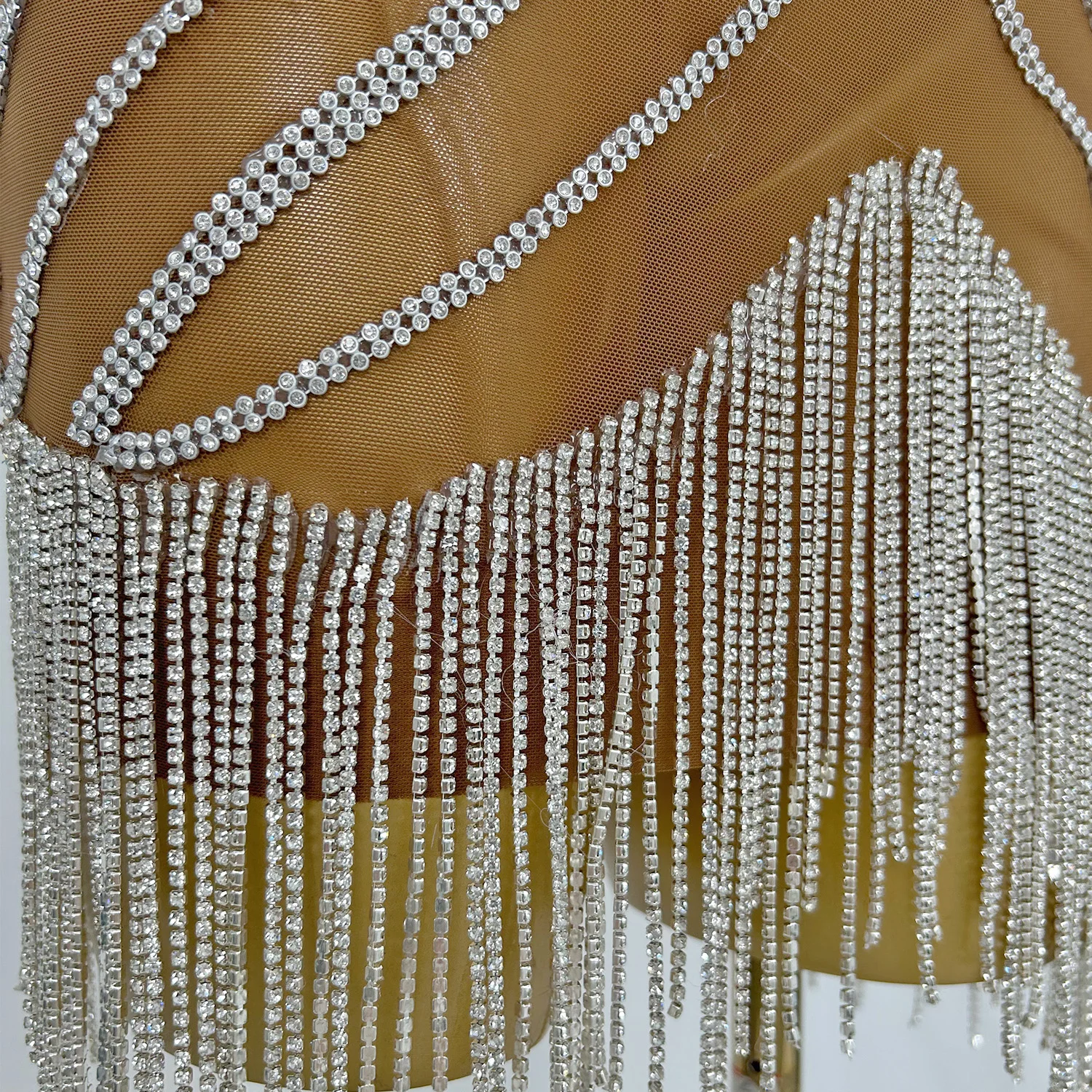 Strapless Mini Dress Low Collar Tassel Crystals Stage Wear Club Show Sexy Tight Fitting Dress Party Evening Dress Bingdiantiao
Strapless Mini Dress Low Collar Tassel Crystals Stage Wear Club Show Sexy Tight Fitting Dress Party Evening Dress Bingdiantiao