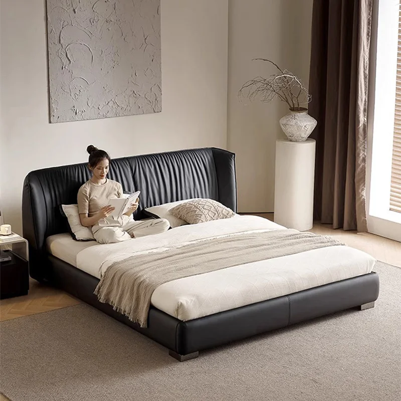 Simplicity Modern Leather With back King/Queen Soft Bed Frame with Upholstered Headboard Can be Customzied 
Simplicity Modern Leather With back King/Queen Soft Bed Frame with Upholstered Headboard Can be Customzied