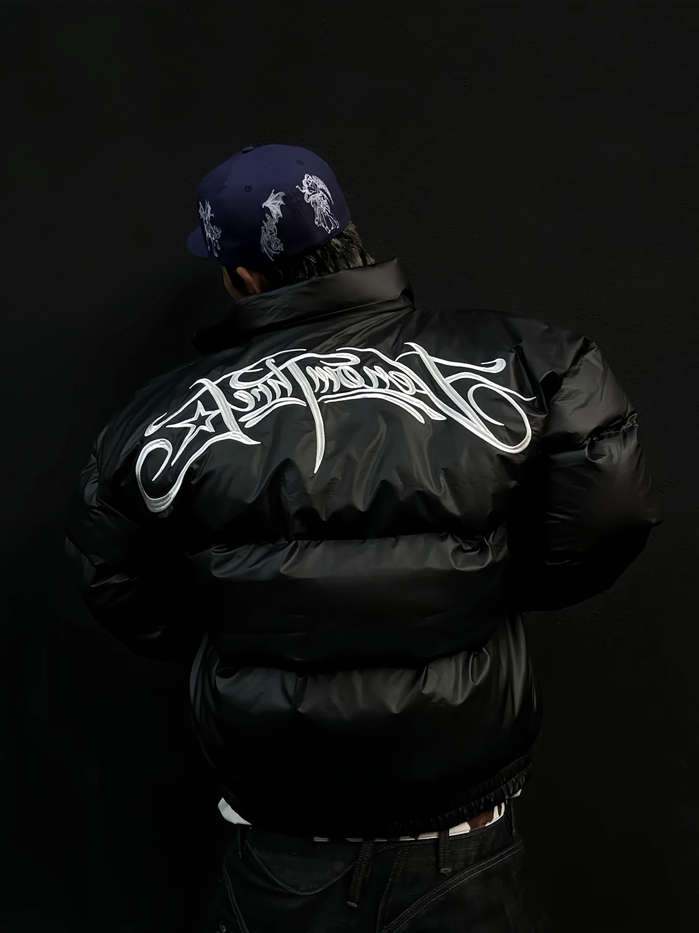 Thiened Winter American Letter Embroidery Bread Sle down Cotton Jaet Men's High Street Trend Brand Warm Coat
Thiened Winter American Letter Embroidery Bread Sle down Cotton Jaet Men's High Street Trend Brand Warm Coat