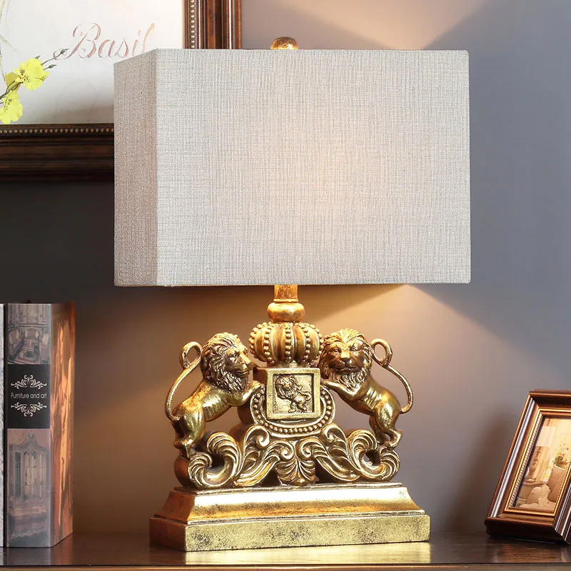 Double Lion American Table Lamp Bedroom Bedside Lamp Creative European Retro Simple Modern Living Room
Double Lion American Table Lamp Bedroom Bedside Lamp Creative European Retro Simple Modern Living Room