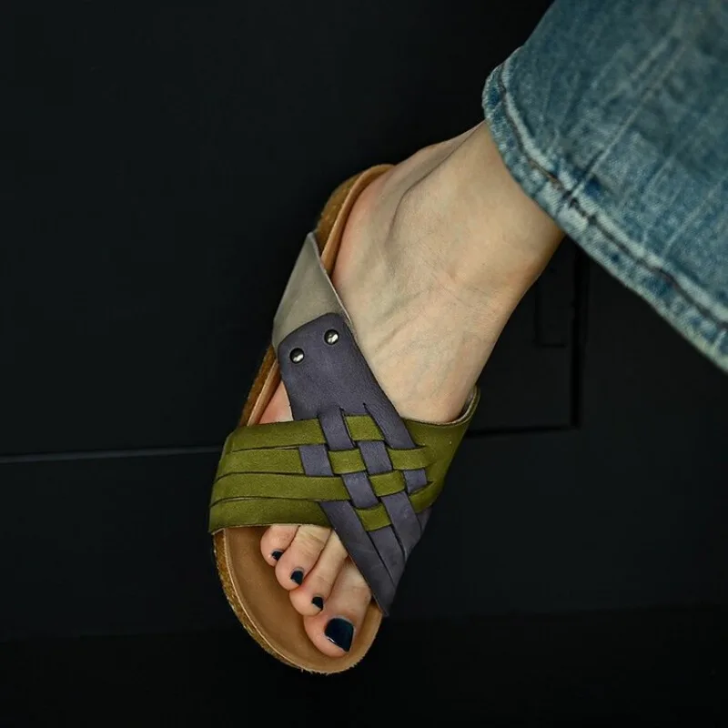 Women's Slippers 2026 New Summer Retro Stylish Casual Flat Beach Shoes Outdoor Sandals Slippers
Women's Slippers 2026 New Summer Retro Stylish Casual Flat Beach Shoes Outdoor Sandals Slippers