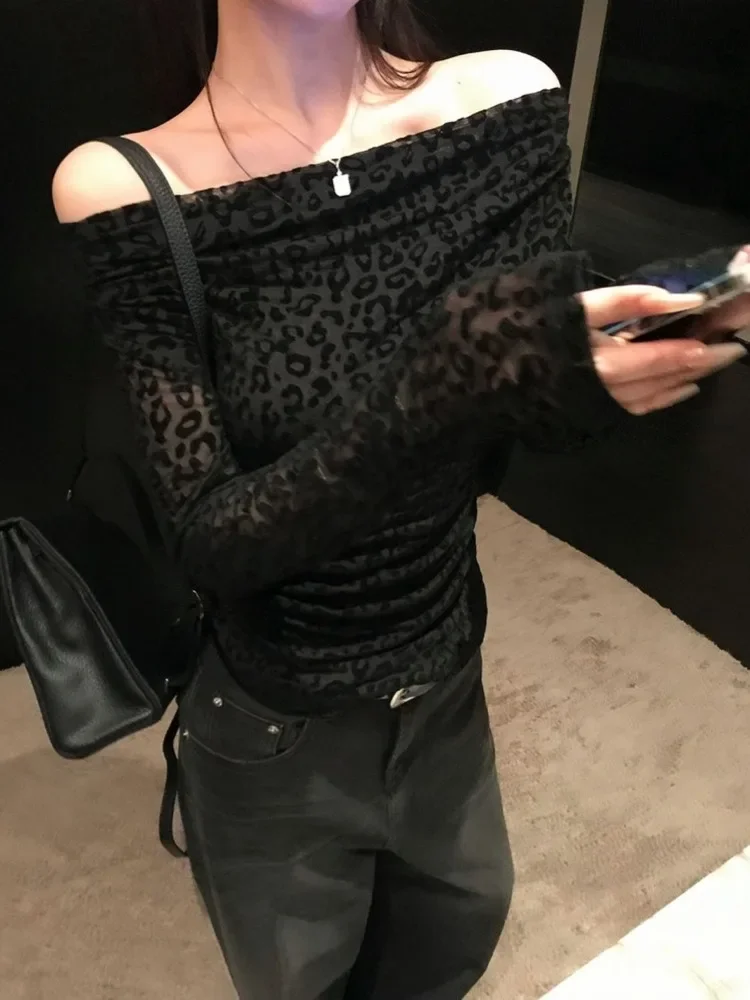 QWEEK Y2k Leopard Print Off Shoulder T Shirt Women Korean Fashion Kpop Streetwear Long Sleeve Tees 2025 Fashion Spring
QWEEK Y2k Leopard Print Off Shoulder T Shirt Women Korean Fashion Kpop Streetwear Long Sleeve Tees 2025 Fashion Spring